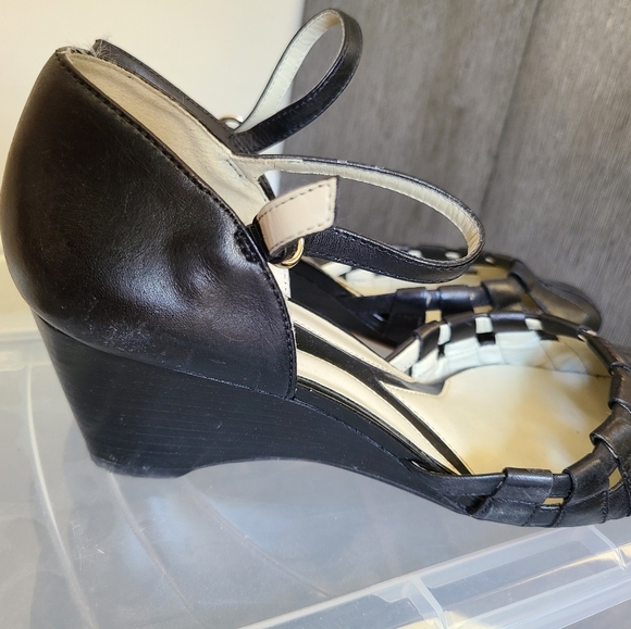 Naturalizer Leather Wedge Shoes - Picture 3 of 9